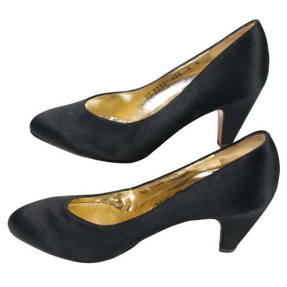 New Vintage Salvatore Ferragamo Pumps Heels Italy Women's 6 Black Dress Formal - Picture 7 of 16